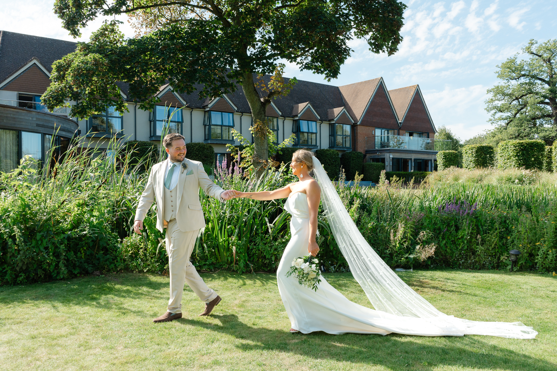 Wedding portraits at the beautiful Swan on Streatley